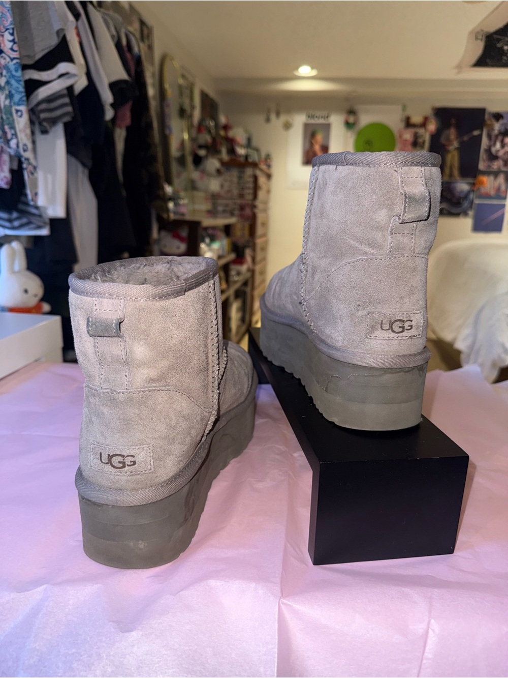 UGG Classic Ultra Mini Platform Boots Grey – Size 8 - Picture 10 of 14